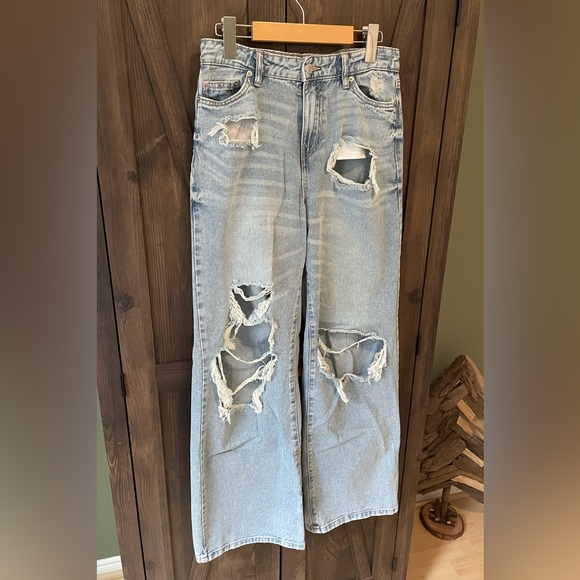 Distressed Light Blue Jeans - Picture 2 of 6